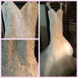 Wedding Dress by Allure Romance. (XS-S/0-2)